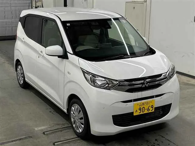 Mitsubishi eK Wagon B33W 2025